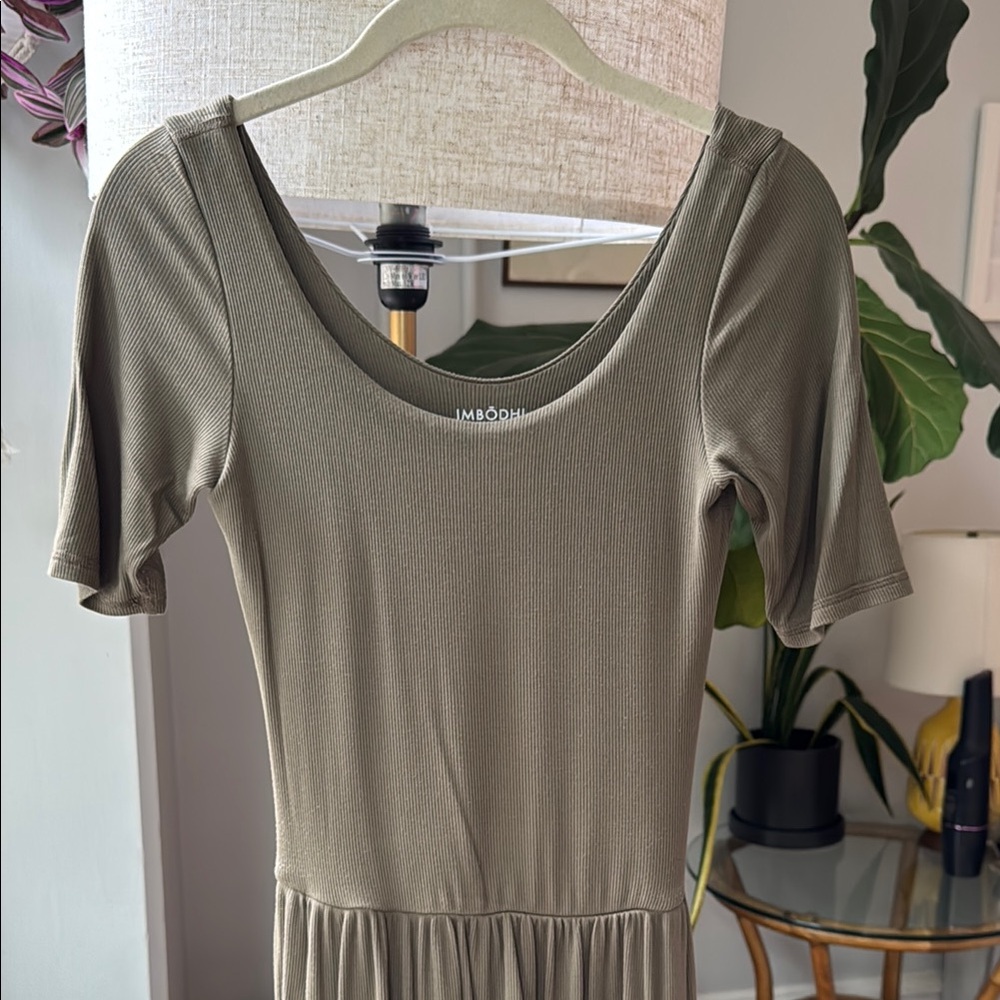 Sleeved Bodhi Jumpsuit in light green ribbed fabric